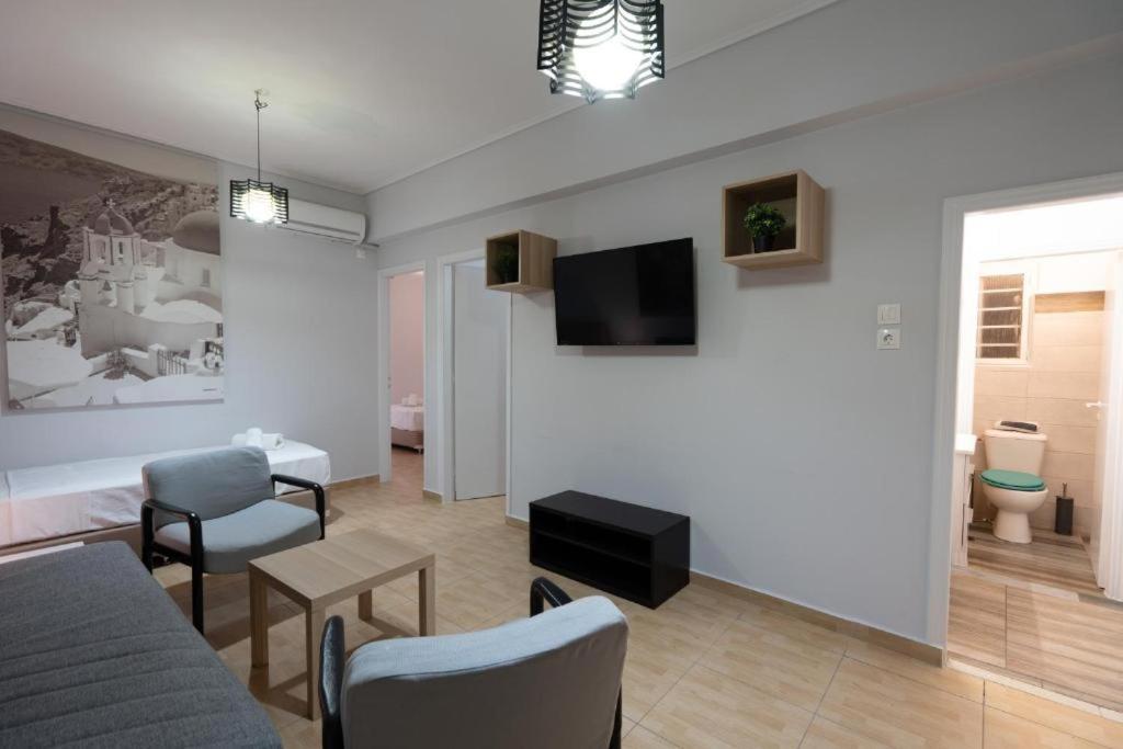 Metaxourgio 2Nd Floor Apartment Athens Exterior photo